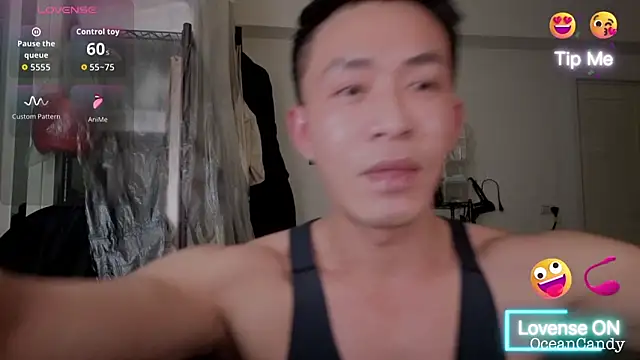 Snapshot of OceanCandy chatting on January 8, 2:56 pm OceanCandy online show from January 8, 2:56 pm