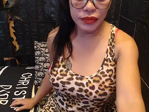 tsbrownmorena69 online show from November 12, 9:24 am