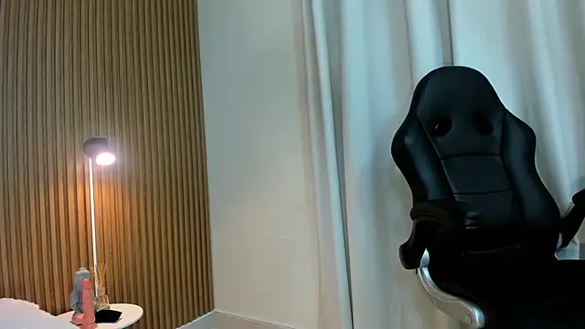 Snapshot of sofia_danss chatting on November 7, 6:29 am sofia danss online show from November 7, 6:29 am