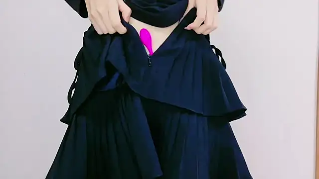 Snapshot of nerunerunerune__zzZ chatting on November 10, 10:42 am nerunerunerune zzZ online show from November 10, 10:42 am