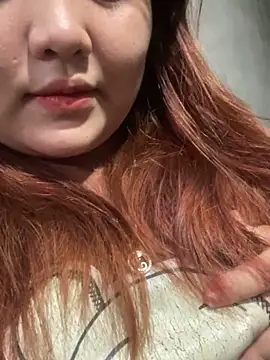 Snapshot of yangxinkyre chatting on November 8, 3:21 am yangxinkyre online show from November 8, 3:21 am