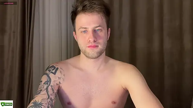 Snapshot of dominantrodri chatting on February 23, 11:27 pm dominantrodri online show from February 23, 11:27 pm