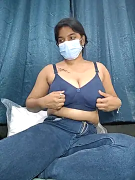 anisha2025 online show from December 20, 2:09 pm