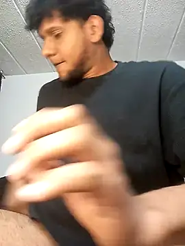 Snapshot of prototipoA45 chatting on February 11, 6:13 am prototipoA45 online show from February 11, 6:13 am