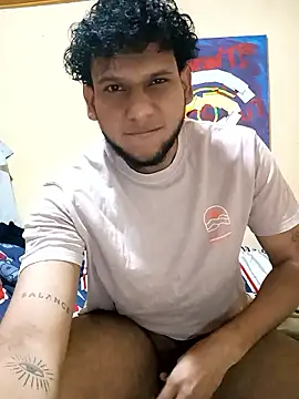 Snapshot of prototipoA45 chatting on January 19, 5:11 am prototipoA45 online show from January 19, 5:11 am