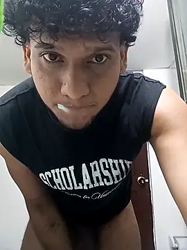 Snapshot of prototipoA45 chatting on February 3, 4:10 am prototipoA45 online show from February 3, 4:10 am