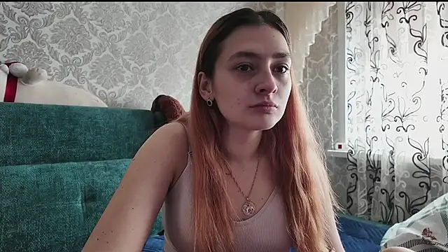 SweetLiaison online show from January 12, 7:37 am