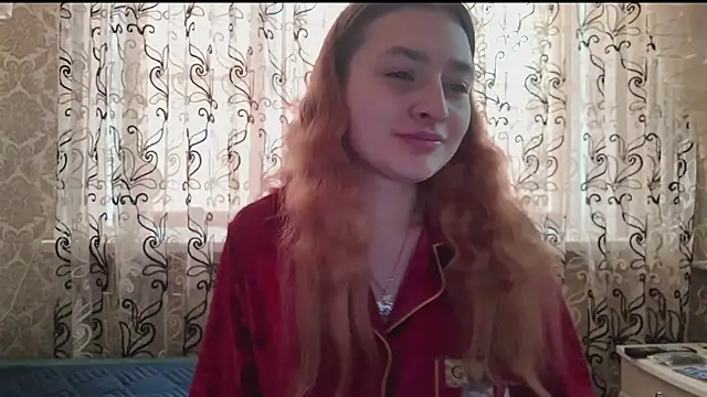 SweetLiaison online show from March 19, 5:40 am