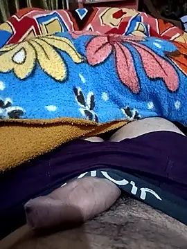 xoxo7-6 online show from December 4, 7:57 pm