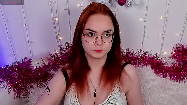 Lily  Evans online show from December 19, 3:32 am