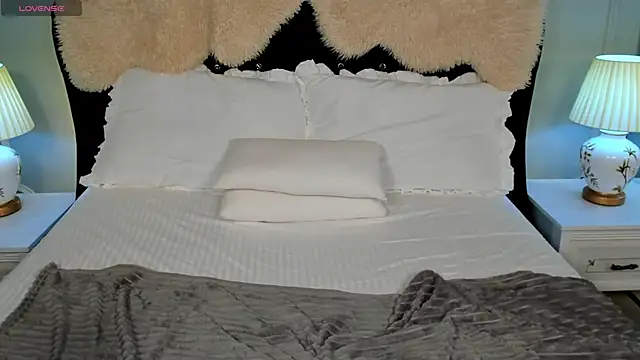 Lily  Evans online show from November 22, 4:33 am