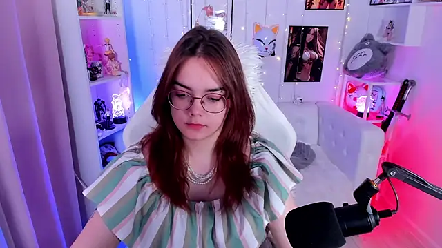 Lily  Evans online show from November 23, 4:11 am