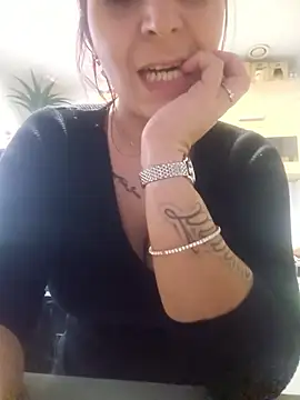 Snapshot of olga_tentation chatting on January 10, 1:50 pm olga tentation online show from January 10, 1:50 pm