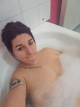 Snapshot of olga_tentation chatting on February 15, 9:19 am olga tentation online show from February 15, 9:19 am