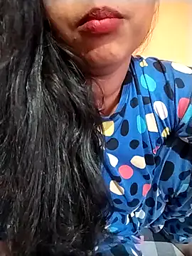 Sexy Divya   online show from April 14, 1:16 pm