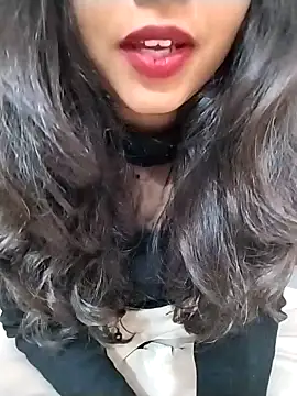 Snapshot of Sexy_Divya__ chatting on December 5, 6:45 am Sexy Divya online show from December 5, 6:45 am