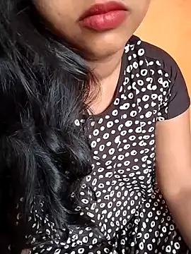 Sexy Divya   online show from May 17, 12:43 am