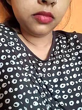 Snapshot of Sexy_Divya__ chatting on June 19, 1:22 am Sexy Divya online show from June 19, 1:22 am