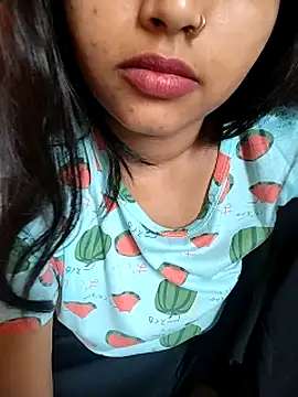 Sexy Divya   online show from March 29, 2:46 am