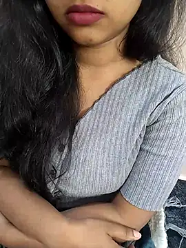 Sexy Divya   online show from March 12, 7:12 am