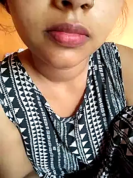 Snapshot of Sexy_Divya__ chatting on June 22, 1:22 am Sexy Divya online show from June 22, 1:22 am