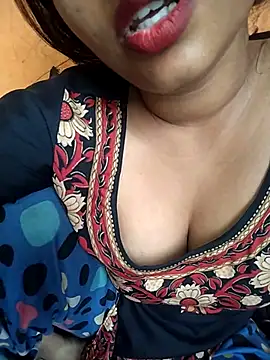 Snapshot of Sexy_Divya__ chatting on June 5, 12:59 am Sexy Divya online show from June 5, 12:59 am