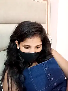 Snapshot of Sexy_Divya__ chatting on November 15, 4:44 pm Sexy Divya online show from November 15, 4:44 pm