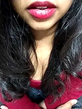 Snapshot of Sexy_Divya__ chatting on December 2, 6:15 am Sexy Divya online show from December 2, 6:15 am