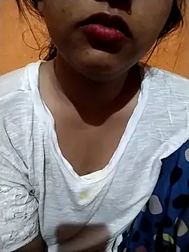 Sexy Divya   online show from April 12, 7:50 pm