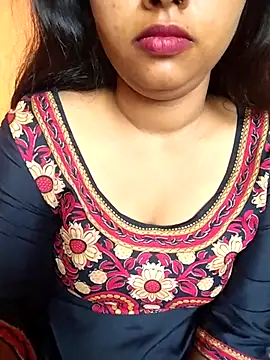 Sexy Divya   online show from May 5, 1:08 am