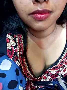 Snapshot of Sexy_Divya__ chatting on June 19, 1:28 pm Sexy Divya online show from June 19, 1:28 pm