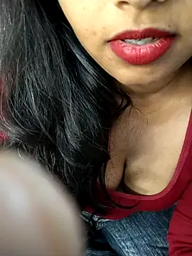 Snapshot of Sexy_Divya__ chatting on February 10, 10:03 am Sexy Divya online show from February 10, 10:03 am