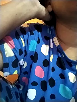 Snapshot of Sexy_Divya__ chatting on June 17, 12:21 am Sexy Divya online show from June 17, 12:21 am