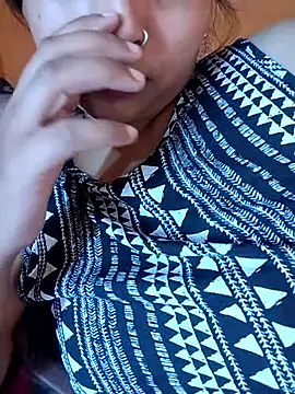 Snapshot of Sexy_Divya__ chatting on June 22, 3:25 am Sexy Divya online show from June 22, 3:25 am