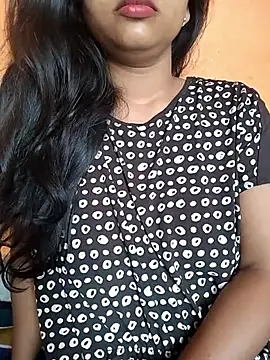 Sexy Divya   online show from May 28, 1:02 am