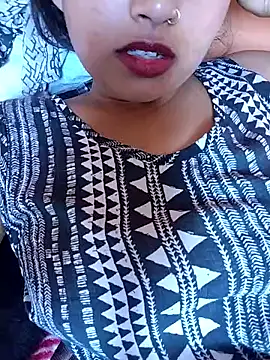 Snapshot of Sexy_Divya__ chatting on June 23, 7:06 am Sexy Divya online show from June 23, 7:06 am
