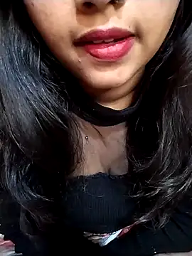 Snapshot of Sexy_Divya__ chatting on February 14, 9:09 am Sexy Divya online show from February 14, 9:09 am