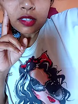 Snapshot of Sexy_Divya__ chatting on June 18, 10:42 am Sexy Divya online show from June 18, 10:42 am