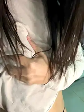 Snapshot of KK583 chatting on November 17, 9:46 am KK583 online show from November 17, 9:46 am