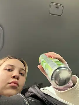 Snapshot of KilianaNoir chatting on February 27, 6:24 am KilianaNoir online show from February 27, 6:24 am