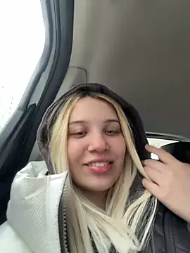 Snapshot of KilianaNoir chatting on February 20, 5:48 am KilianaNoir online show from February 20, 5:48 am