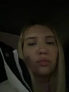 Snapshot of KilianaNoir chatting on February 15, 8:08 pm KilianaNoir online show from February 15, 8:08 pm