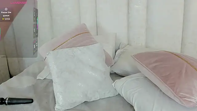 caro gemm online show from February 9, 4:43 am