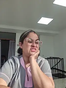 Snapshot of Laurenwc chatting on November 15, 8:57 pm Laurenwc online show from November 15, 8:57 pm