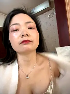 Snapshot of Yaoyaomm chatting on November 9, 5:55 am Yaoyaomm online show from November 9, 5:55 am