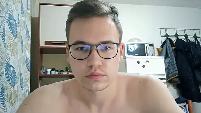 Yminoske online show from December 3, 4:06 pm