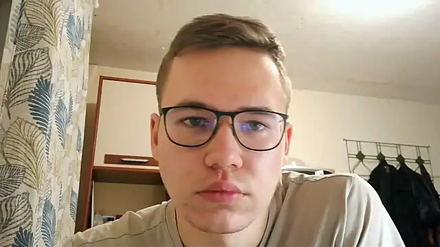 Yminoske online show from November 18, 2:31 pm