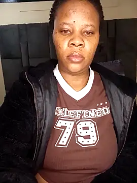 Emmylove-xr25 online show from April 30, 7:48 am