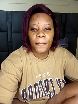 Emmylove-xr25 online show from April 17, 8:33 pm