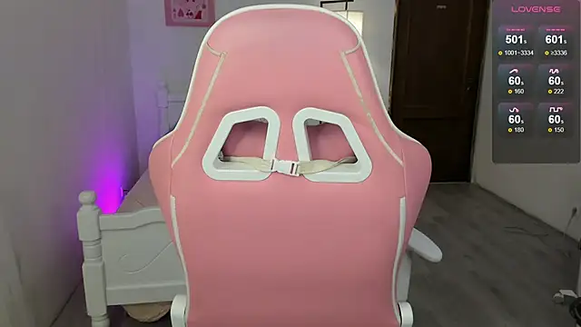 flame tail online show from November 22, 6:29 pm